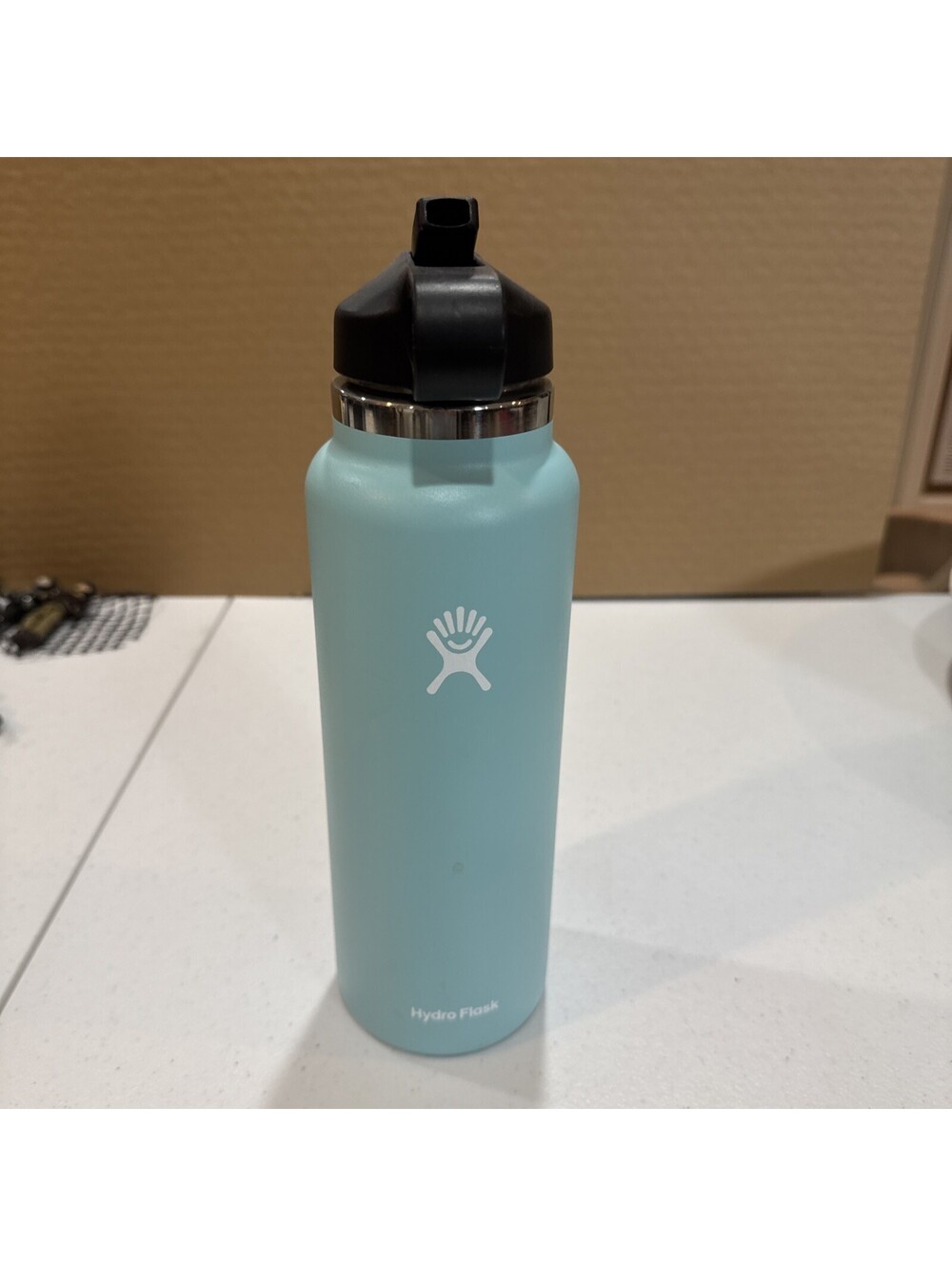 Hydro Flask 24oz Standard Mouth Insulated Water Pale Blue Bottle with Handle Lid